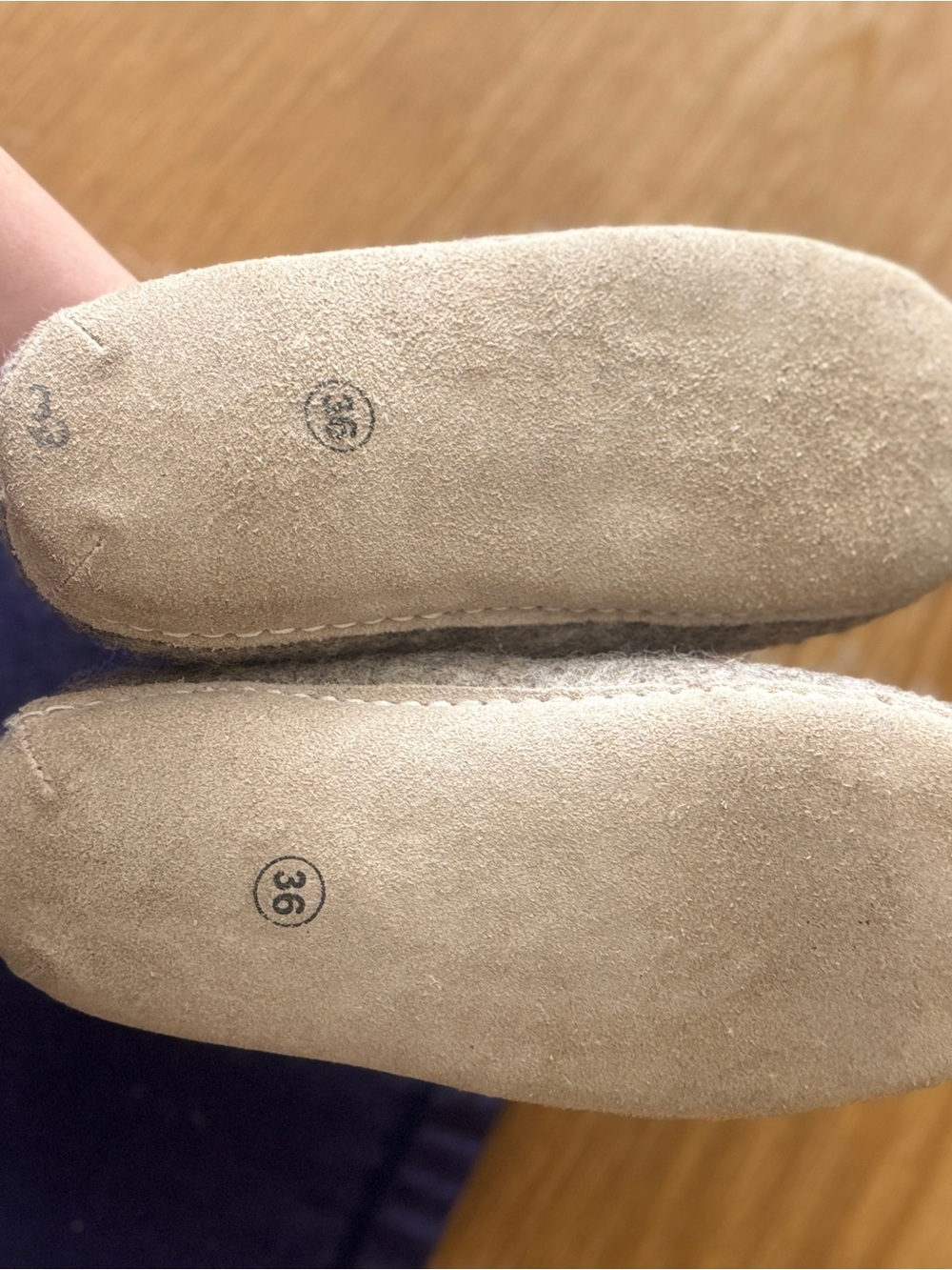 Danish Wool/ Felt Nootka’s Slippers - size 36 - Picture 5 of 6
